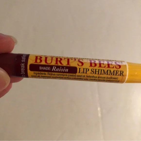 BURT’S BEES Bundle of 3 Unopened Lip Shimmer LIP BALM - Picture 8 of 8